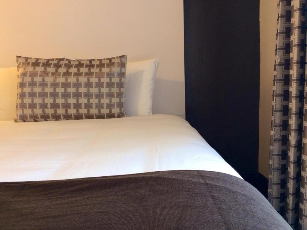 Adante Hotel, A C-two