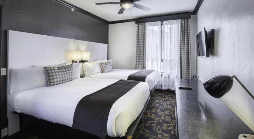 Adante Hotel, A C-two 3*
