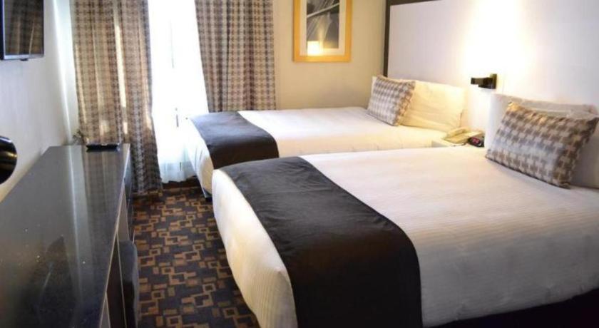 Adante Hotel, A C-two